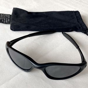 EUC Oakley black sporty Minute sunglasses, dustbag